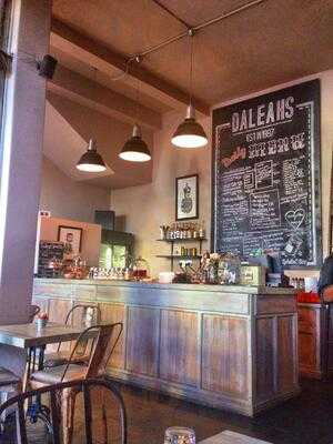 Daleahs Eatery
