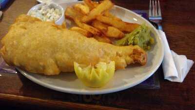 The Royal Oak Pub And Restaurant