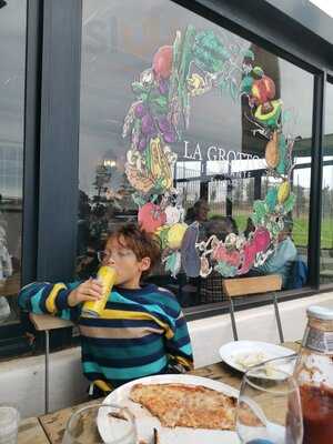 La Grotto Restaurant