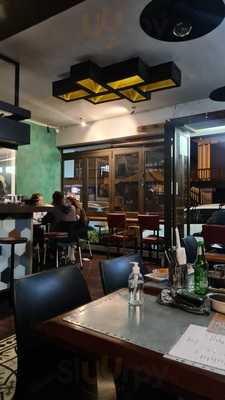 Des Pardes Restaurant