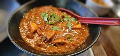 Des Pardes Restaurant