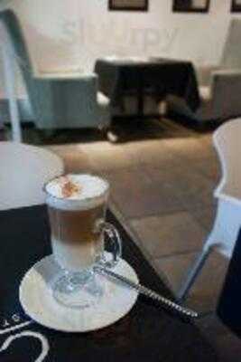 Cafe 6 Bistro And Coffee Bar