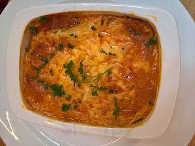 Magnifica Coffee Bistro