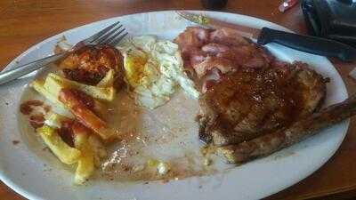 M Squared Bakery & Coffee Shop