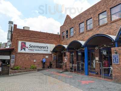 Seemann's Deck And Deli