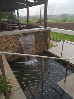 The Red Leaf Bistro At Beyerskloof