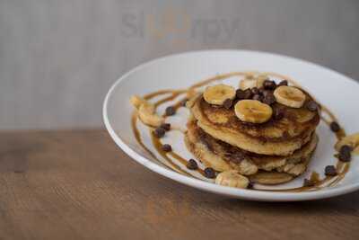 The Table Coffee & Books