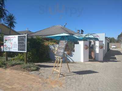 Nonna The Little Cafe