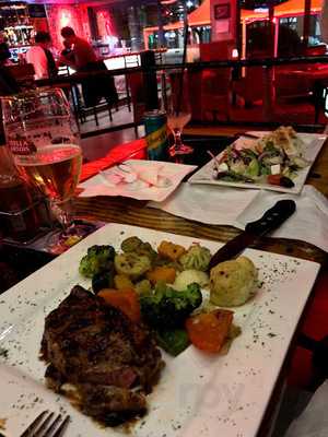 Cubana Havana Lounge & Latino Caffe