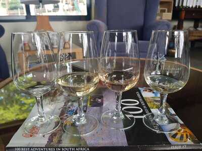 Le Pommier Wine Estate