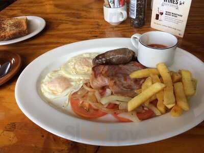 The Rendezvous On The Corner Pub And Grill