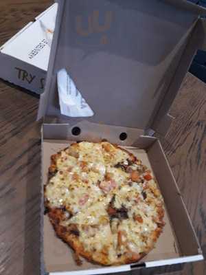 Debonairs Pizza