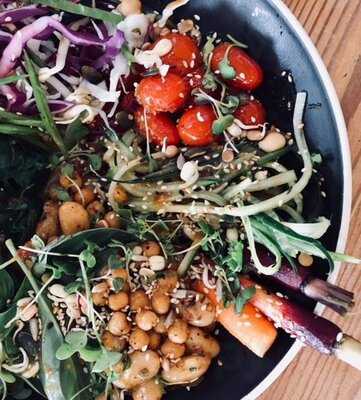 Foragers Deli & Whole Foods Store