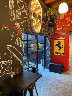 La Matta Cafe, Pizzeria And Bar