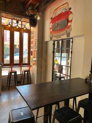 La Matta Cafe, Pizzeria And Bar