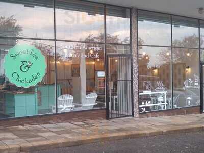 Sweet Tea And Chickadee