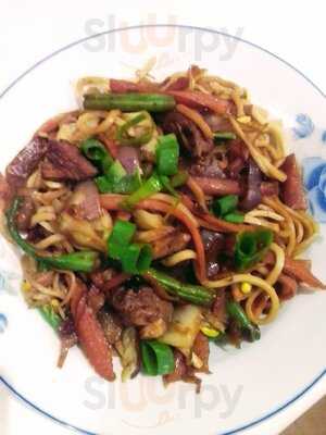 Gung Taai May Chinese Food