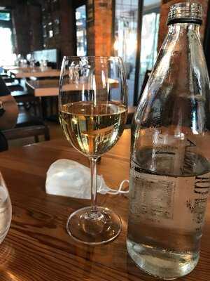 Purveyor Steakhouse & Pizzaria