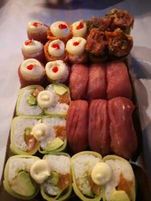 Active Sushi On Bree