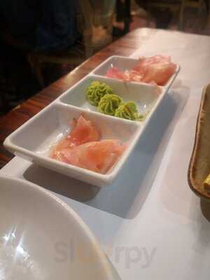 Active Sushi On Bree