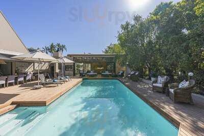 Val De Vine Restaurant